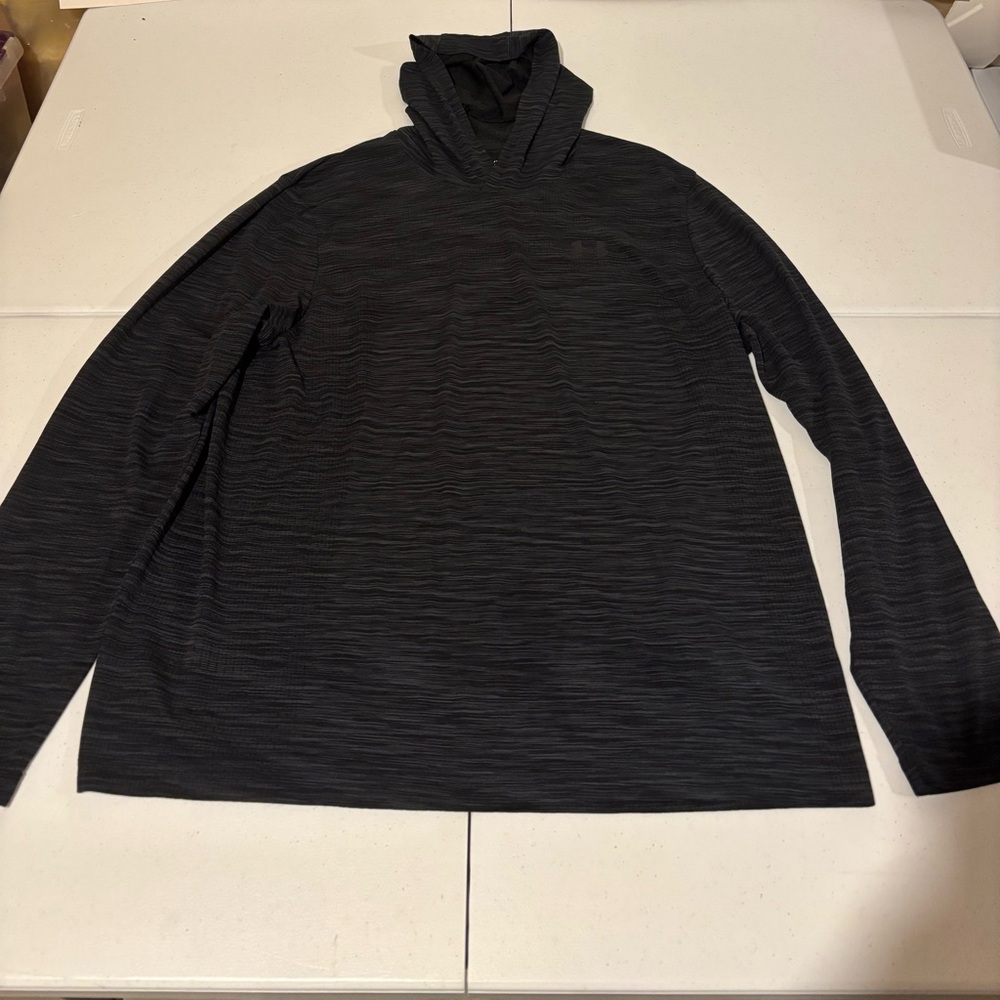 Under Armour Long Sleeve Lightweight Hooded Athletic Shirt Men’s Size XXL